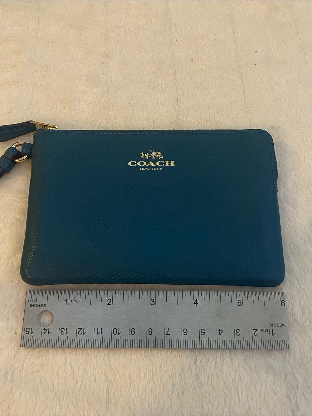 Coach Teal Leather Wristlet with Gold Logo - Picture 10 of 11